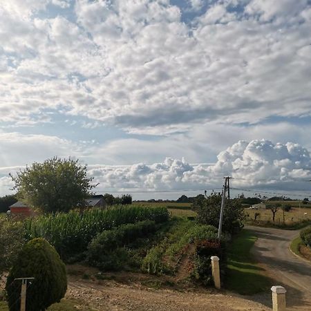 Appartement Calme En Pleine Campagne Malaussanne Bagian luar foto