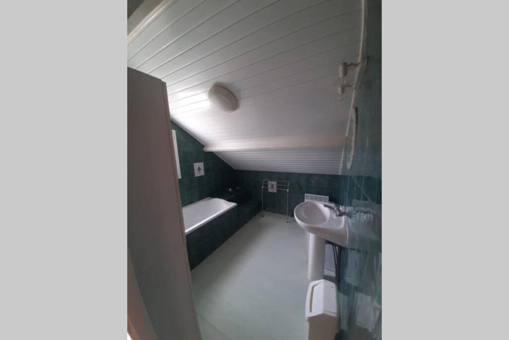 Appartement Calme En Pleine Campagne Malaussanne Bagian luar foto