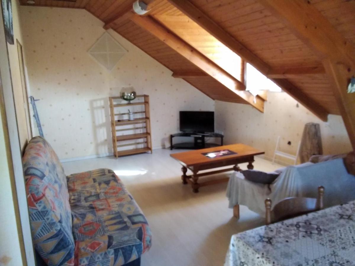 Appartement Calme En Pleine Campagne Malaussanne Bagian luar foto